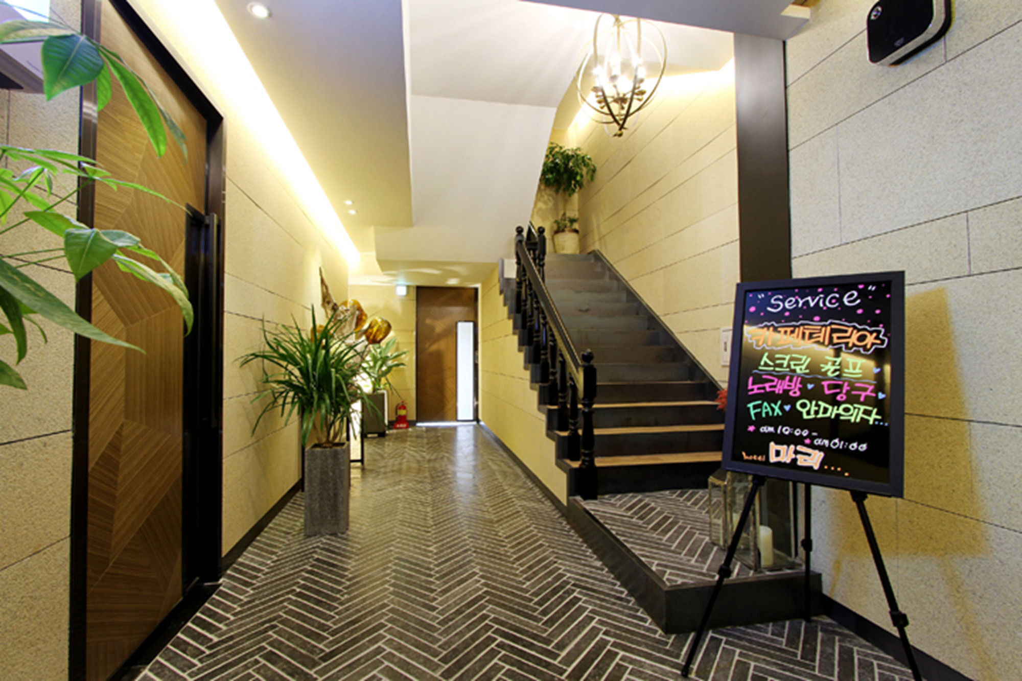 Jeonju Mari Hotel ภายนอก รูปภาพ